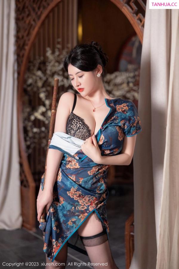 陈诗诗 诗诗 [XiuRen]高清写真图 2023.07.10 No.7051 诗诗kiki 旗袍黑丝第50张图片
